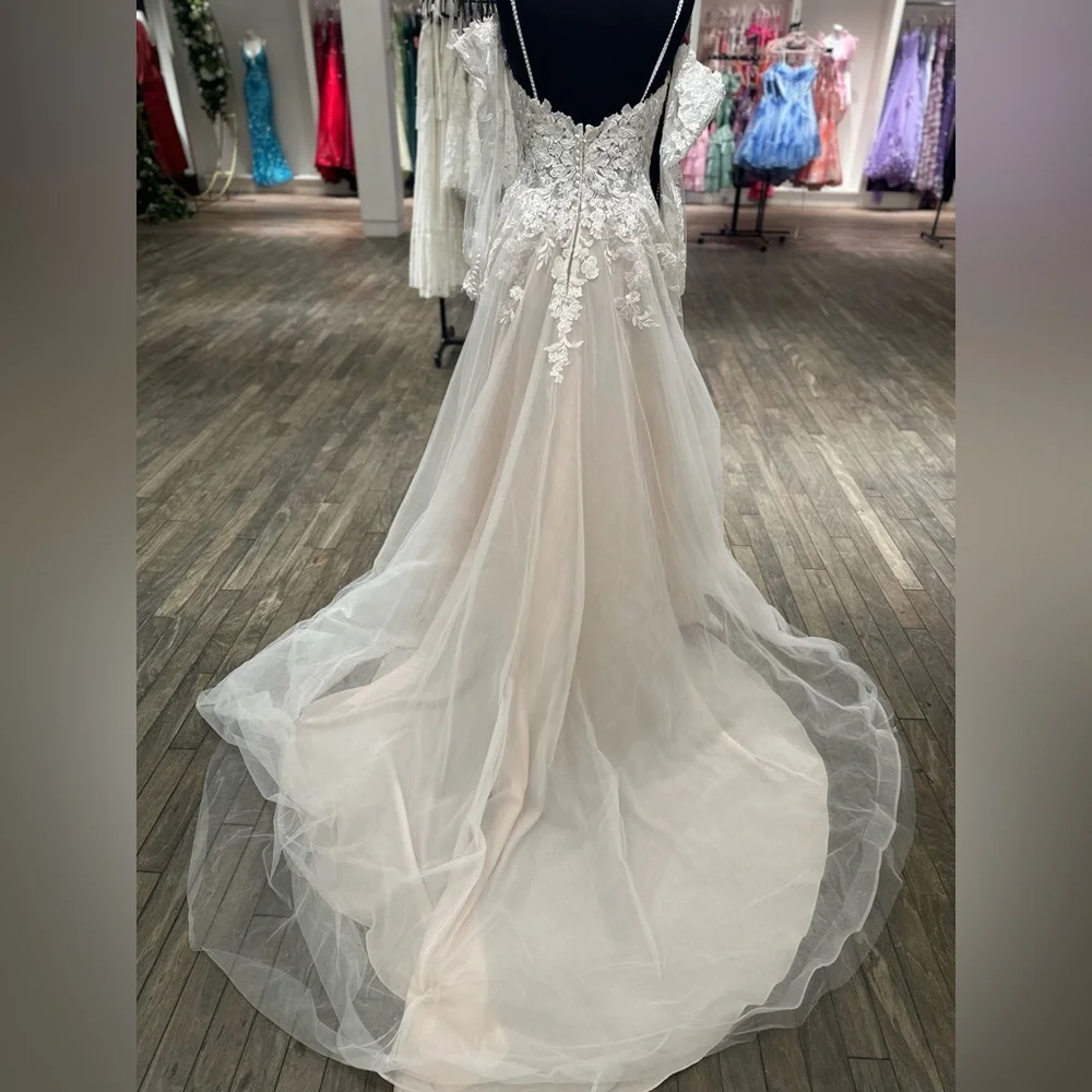 Maggie Sottero Stevie with Bishop Sleeves Cold Shoulder - Picture 3 of 4
